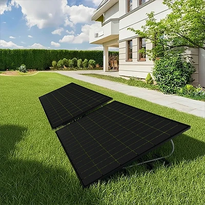 Balkonkraftwerk im Garten